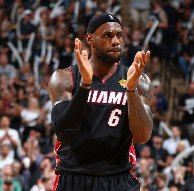 九游会官网登陆 - 詹姆斯赛事官方发布败北新规，FPX争议不断！